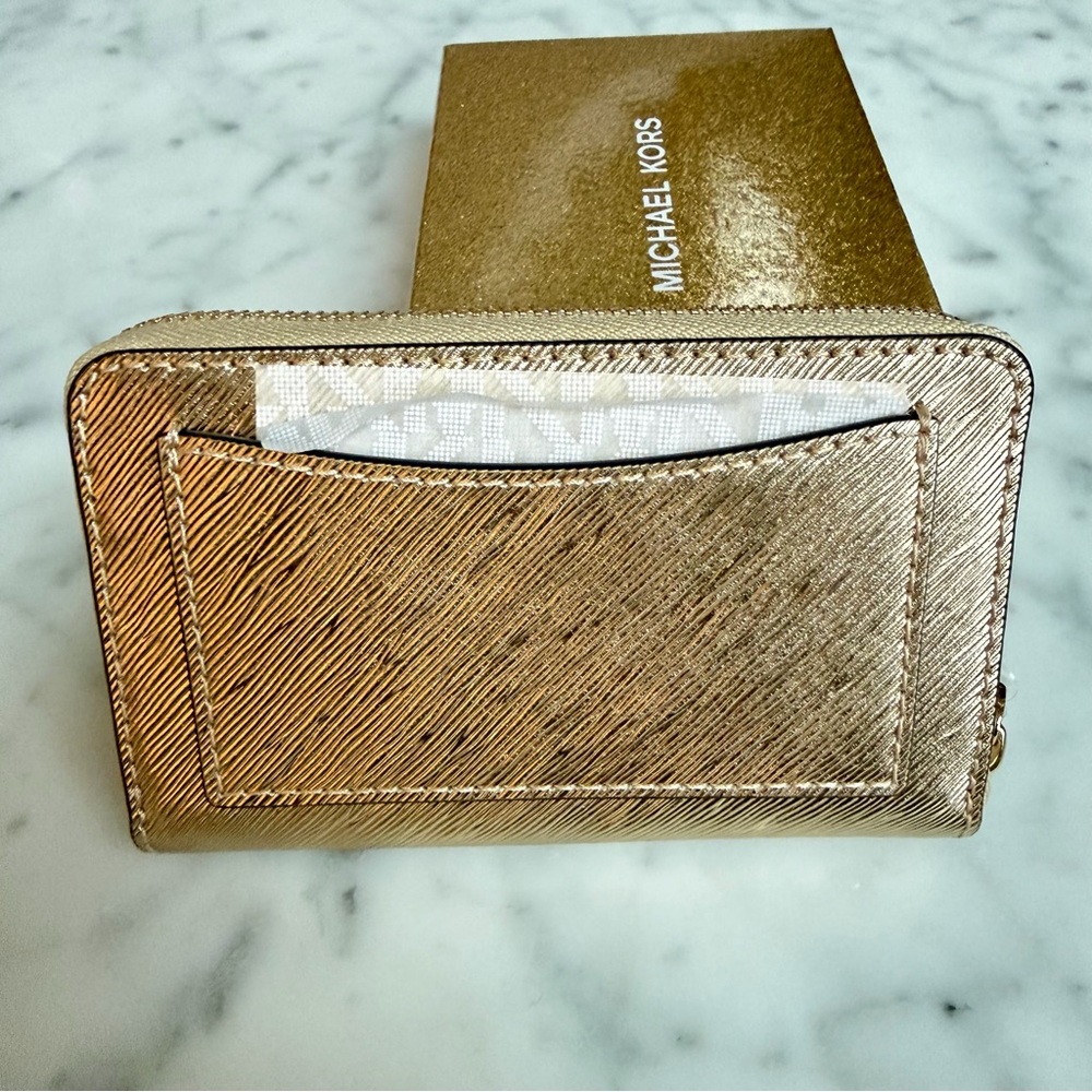 Michael Kors Women's Jet Set Small Zip Around Card Case - Picture 5 of 7